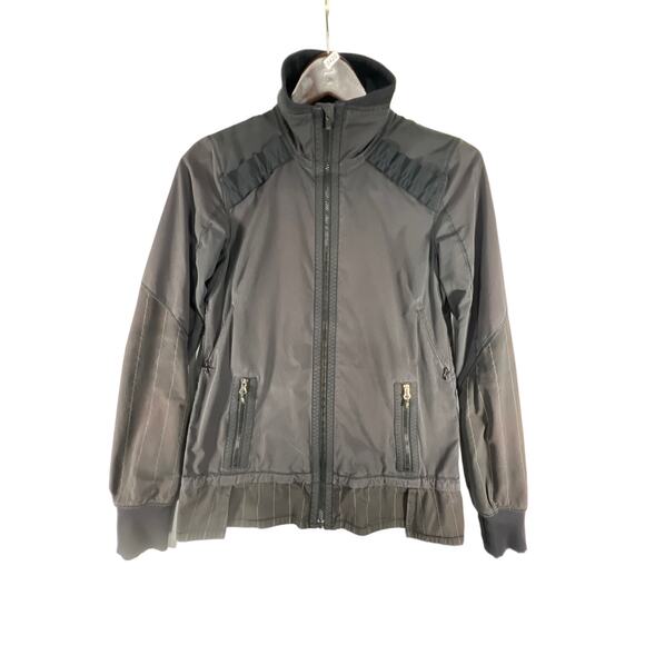 Lululemon Women's  Black Run Bandit Windbreaker Faded Outerwear Jacket Size 4 - Picture 1 of 8